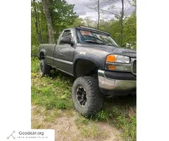 Lifted 2000 GMC Sierra 1500 6.0L - $4,000