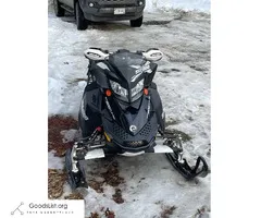 2011 skidoo renegade x 800 etec - $5,500 (Guilford)